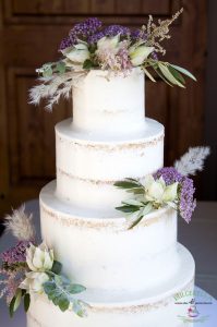 Rustic wedding Cake